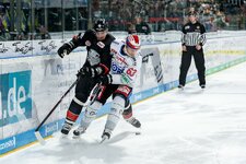 1200_20171201_icetigers_wildwings_thha_0001.jpg