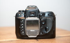 Nikon-D100-02.jpg