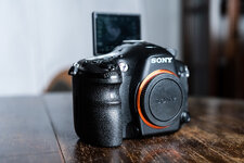 Sony Alpha 99 (1).jpg