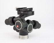 Manfrotto-405_02s.jpg