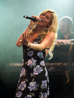 Joss_Stone_Forum_001.jpg