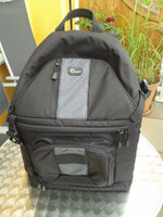 lowepro302_1.jpg