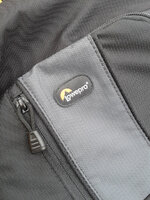 lowepro302_5.jpg