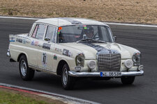 Mercedes-Benz 220 SE W 111 - 1964-1.jpg