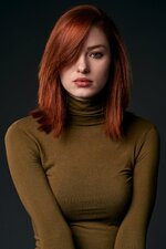 kati_flash_studio_natural_light_beauty_redhair-121 1.jpg