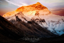 Everest Sunrise.jpg