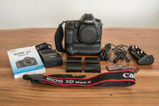 Canon_001.jpg