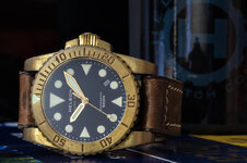 Helson Shark Diver Brass.jpg