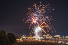 Feuerwerk-DD-08272b.jpg