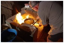 Kochen Pommes in Matopos NP Zimbabwe.jpg