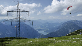 Paragleiting.jpg Paragleiting.jpg