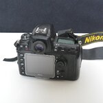 D700-2.jpg