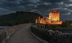 comp_Eilean Donan Castle.jpg