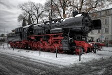 Simbach am Inn - Güterzuglokomotive 52 8034.jpg