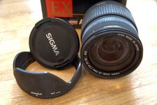 Sigma 28-70mm 2.8 DG 1.jpg