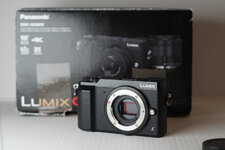 Panasonic Lumix DMC-GX80 02.jpg