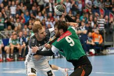 comp_TSV Hannover Burgdorf vs THW Kiel-2752.jpg