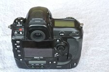 Nikon 12.jpg