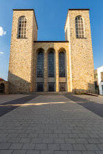 St. Georg, Paderborn, EOS 6D, Milvus 18mm f:2.8 ZE @ f8 edited.jpg