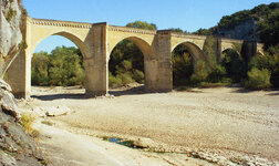 provencebrücke.jpg