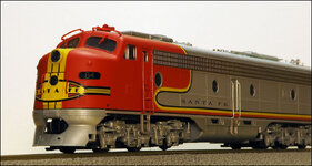 Santa_Fe_Diesel_002_1200.jpg