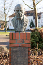 20210112_LG_5D4_50c_Robert-Stolz-Platz_Robert-Stolz-Denkmal-forum.jpg