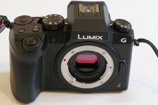 Lumix G70red-1.jpg