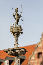 20210214_LG_5D4_167c_Marktplatz_Luna-Brunnen-forum.jpg