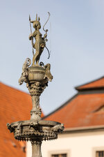 20210214_LG_5D4_170c_Marktplatz_Luna-Brunnen-forum.jpg