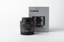 Canon EF-M 28mm 001small.jpg