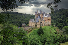 Burg-Eltz.jpg