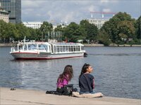 2M110047 Street Binnenalster Anleger 1066x800 300KB.jpg