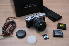 Fujifilm_X-A5_01.jpg