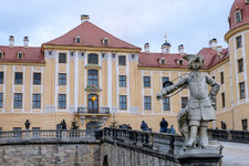 2020-11-28 15-33-49 Spaziergang um Schloss Moritzburg.jpg