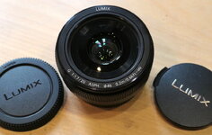 Lumix20mm-1.JPG
