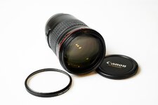 Canon 135 L f2 front.JPG