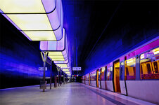 028-030_U-Bahn-HafenCity-Universität_HDR_900-forum.jpg