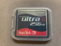 Speicherkarte 1 x 256 MB CompactFlash SanDisk Ultra II inkl. Schutzbox.JPG