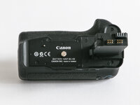 Canon Batteriegriff BG-E8_3.jpg