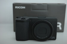 Ricoh_GR-IIIX_1.jpg