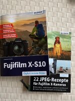 Fuji S10-Bücher.JPG