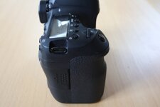 EOS 6D Mark II (2).JPG
