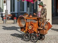 PXL_20230916_Leierkastenmann Markt 2023 1920.jpg