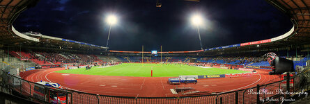 stadion_innenraum_pano_mini.jpg