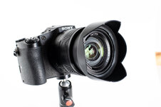 Sony RX 10-2.jpg