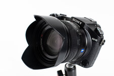 Sony RX 10-3.jpg