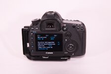 Canon_5D_III_Rueckansicht.jpeg