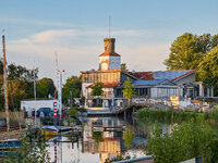 Hafen 110mm.jpg Hafen 110mm.jpg