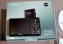 CANON IXUS 220HS(2).jpg