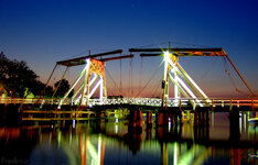 DSCF1125 Brücke Wieck Blaue Stunde Klappbrücke Fuji Finepix 2007 (C).jpg